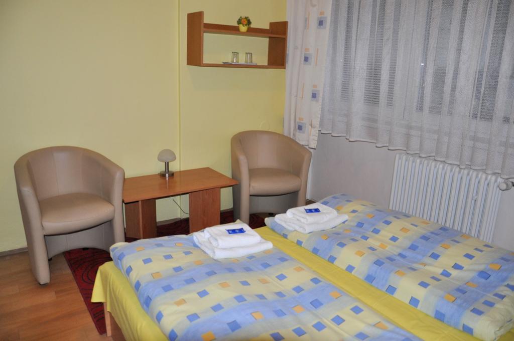 Hotel Komarov ブルノ 部屋 写真