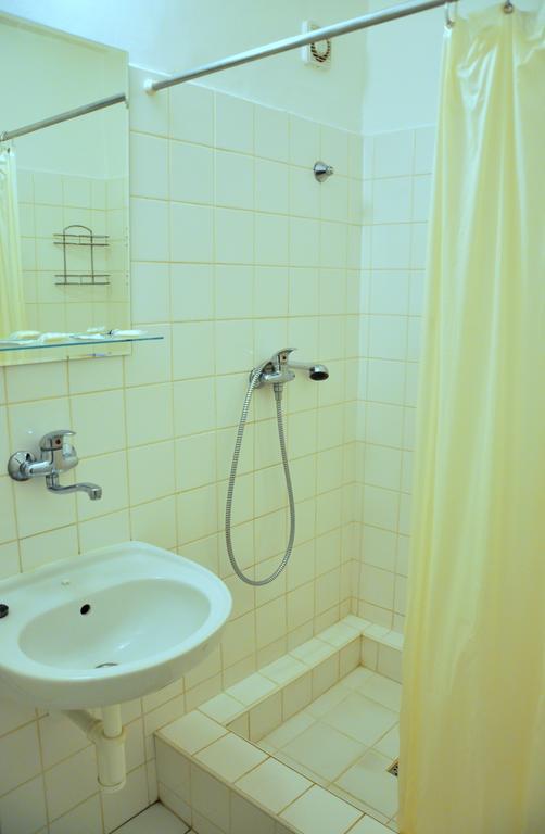 Hotel Komarov ブルノ エクステリア 写真